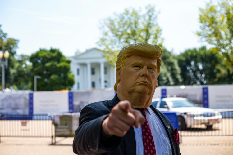 Investors In Trump Family Memecoins Record $4.3 Billion In Losses As Tokens Sink