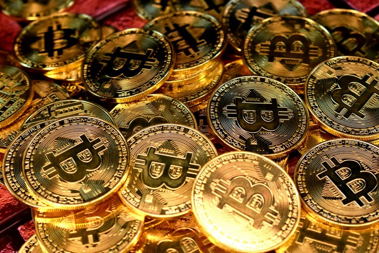 Bitcoin ETF Investors Show Diamond Hands: Only $6.5B In Outflows Since October 10