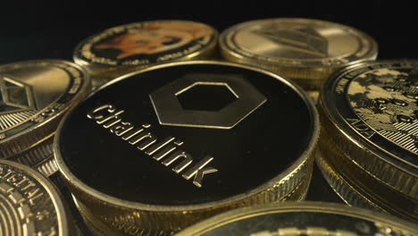 Chainlink Tests Key Resistance While Monthly Compression Hints At Explosion