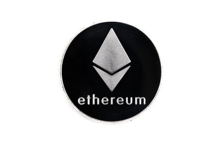 Ethereum Large-Holder Activity Drives Short-Term Consolidation, Instability — Details